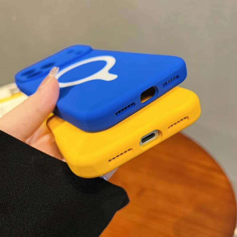 아이폰 18, 17 Pro Max, 16 Pro Max - Liquid Silicone Magnetic Phone Case 리뷰 및 가격